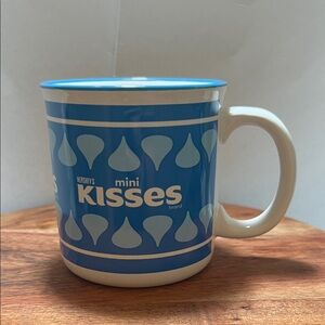 VTG Hershey's Mini Kisses Blue Mug Made by Galerie